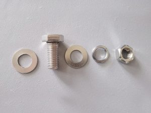 Installation des accessoires de fixation