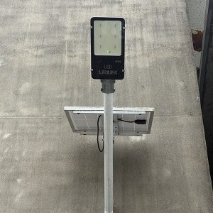 Lampadaire solaire IP65