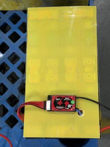 BMS soude au module avec le papier isolant