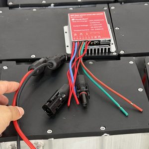 Connecteurs MC4 pour batterie et controleur 1